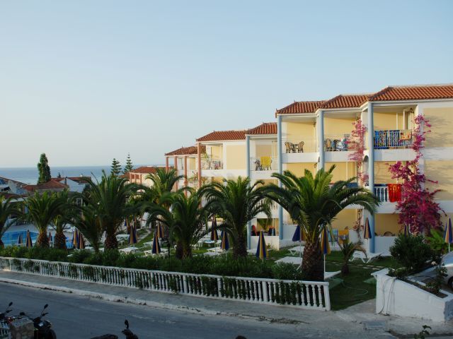 Hotel Admiral De Luxe Argassi Esterno foto